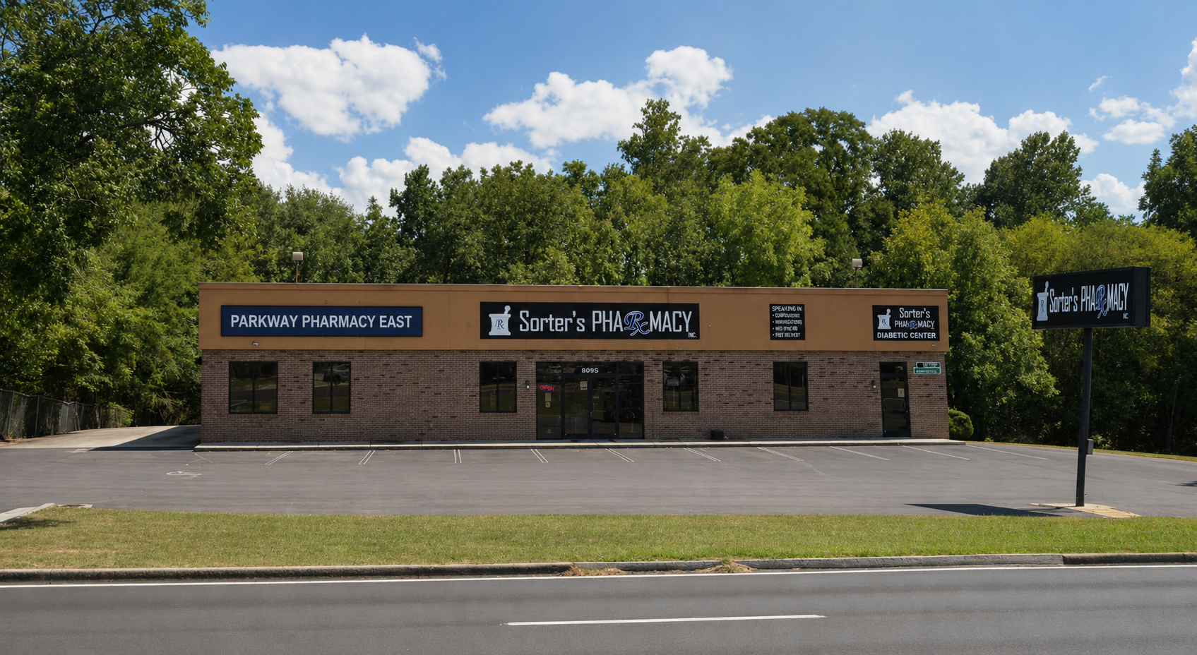 Parkway Pharmacy Guntersville storefront